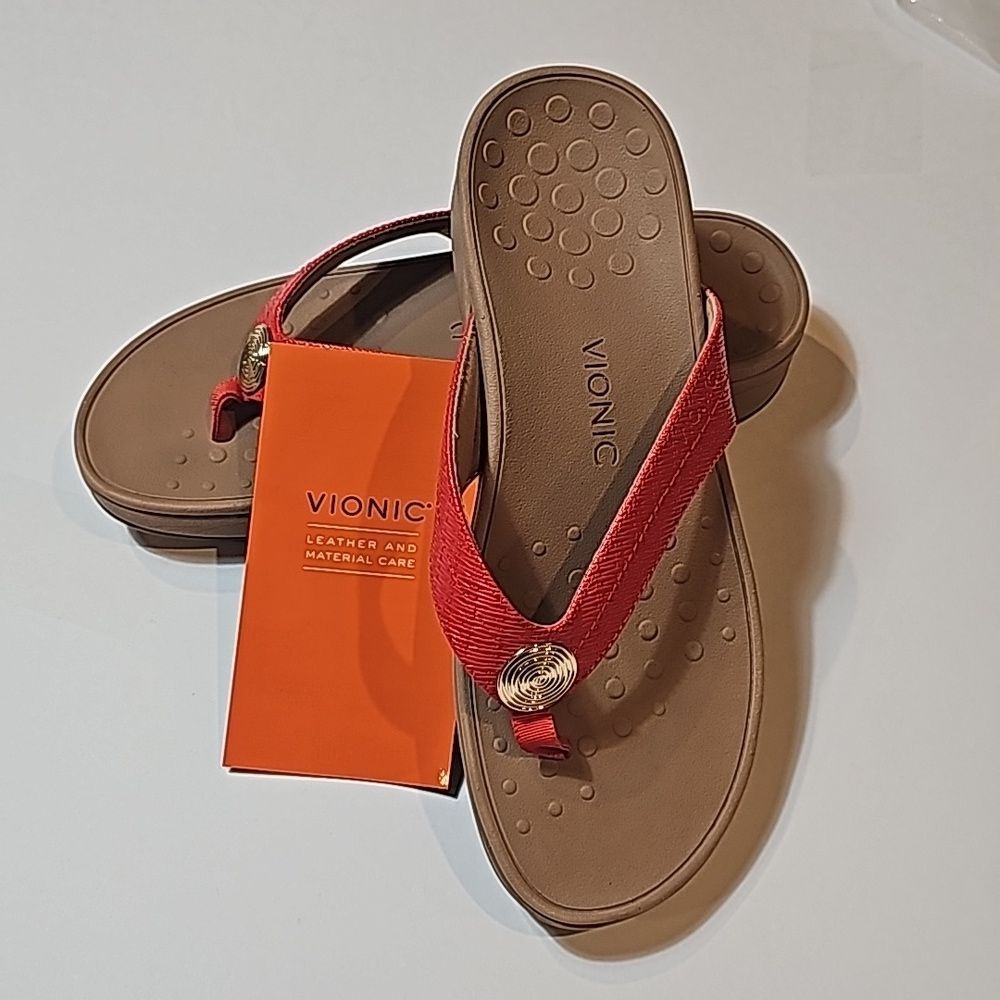 Vionic Sandal NWT Women's Pacific Pilar Wedge Color Cherry/Red Size 9